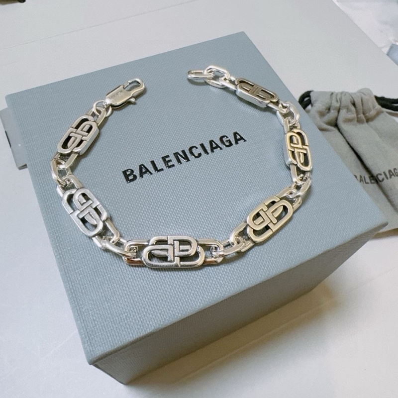 Ba1en*iaga bracelets